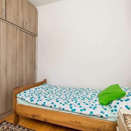 Masa Apartment *