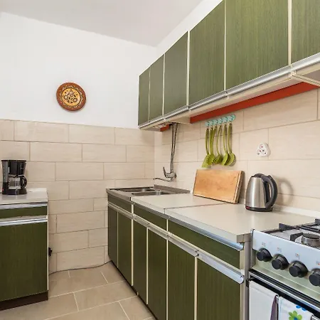 Masa Appartement Povljana