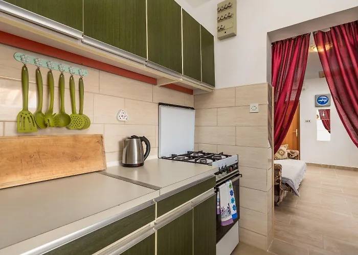 Masa Lägenhet Povljana